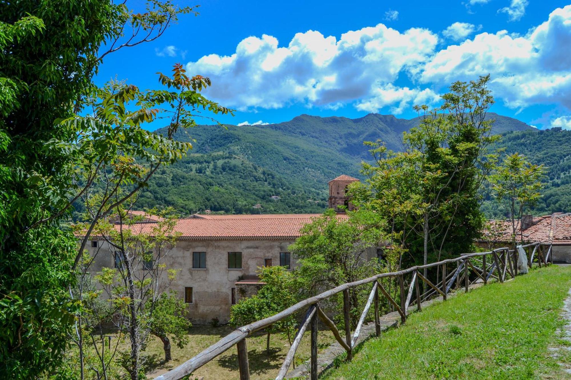 Castello Baronale Villa Novi Velia ภายนอก รูปภาพ