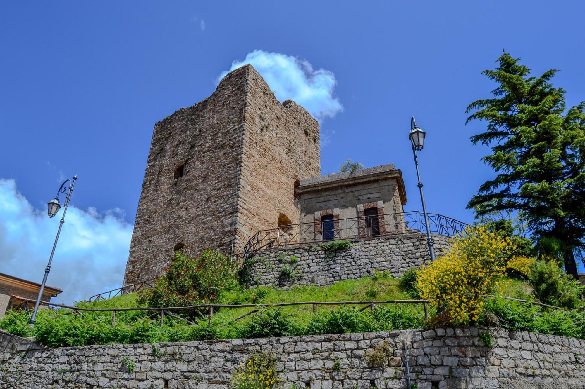 Castello Baronale Villa Novi Velia ภายนอก รูปภาพ